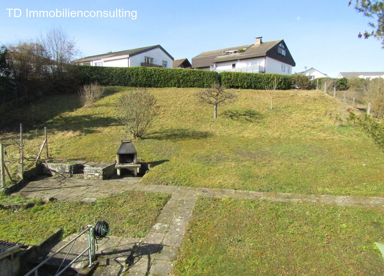 **RHEINBLICK - BAUPLATZ IN BÜSINGEN** **RHEINBLICK - BAUPLATZ IN BÜSINGEN**
