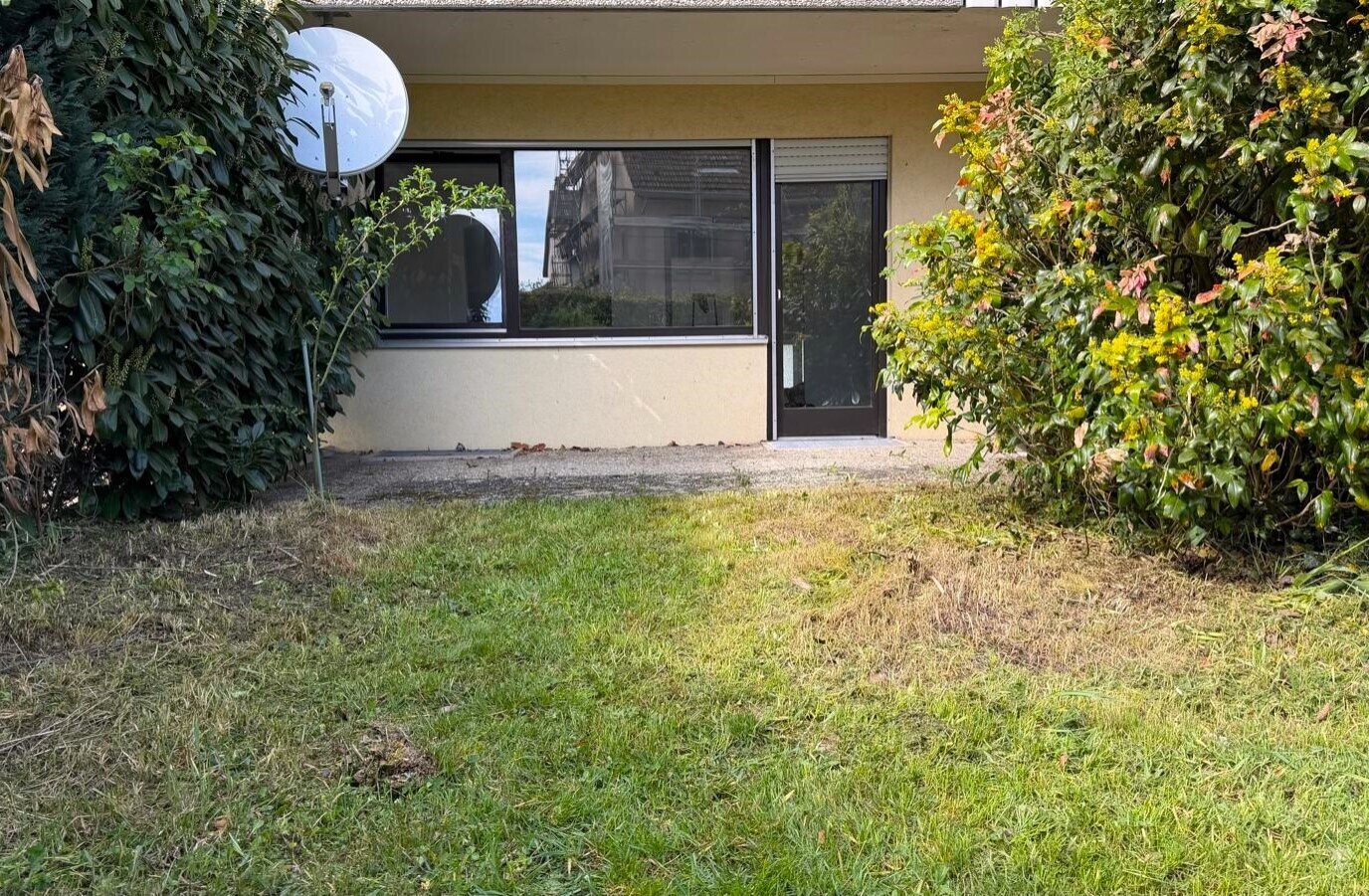 **2,5 Zimmer Terrassenwohnung**Frisch saniert** **2,5 Zimmer Terrassenwohnung**Frisch saniert**